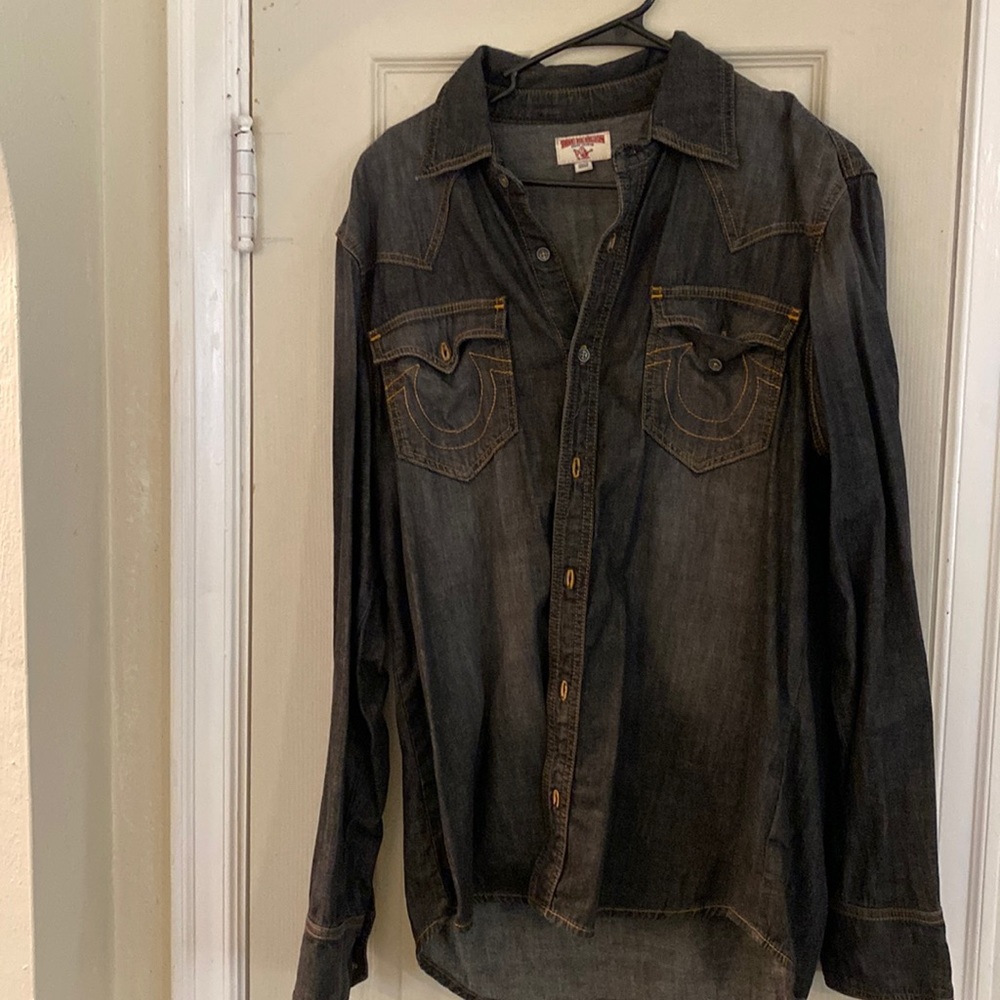 True Religion Men’s blue jean shirt